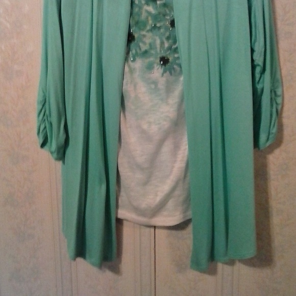 AGB WOMAN 3/4 Sleeve GREEN 2-N-1 LAYERED LOOK BEADED BLOUSE - Picture 6 of 7